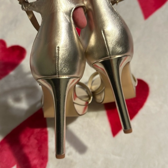 New Nine West Emmeri women’s Dress sandals color Gold size  9 - Picture 6 of 14